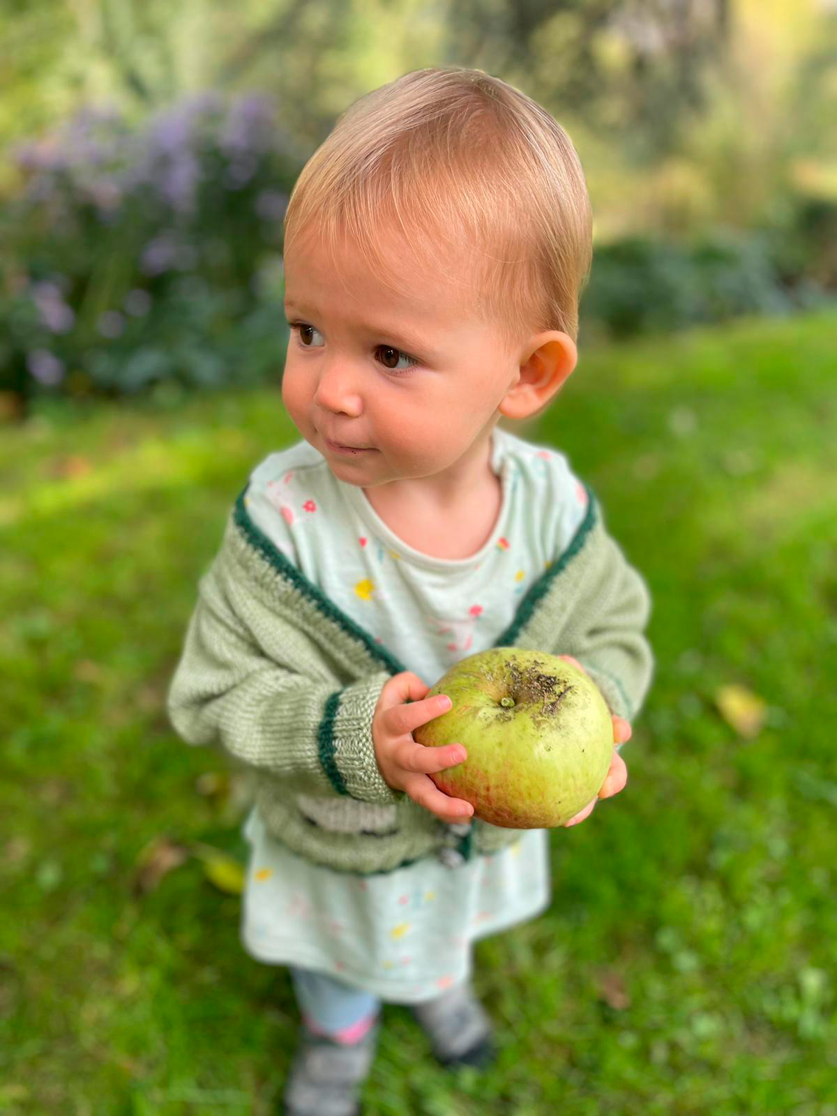 ChildApple